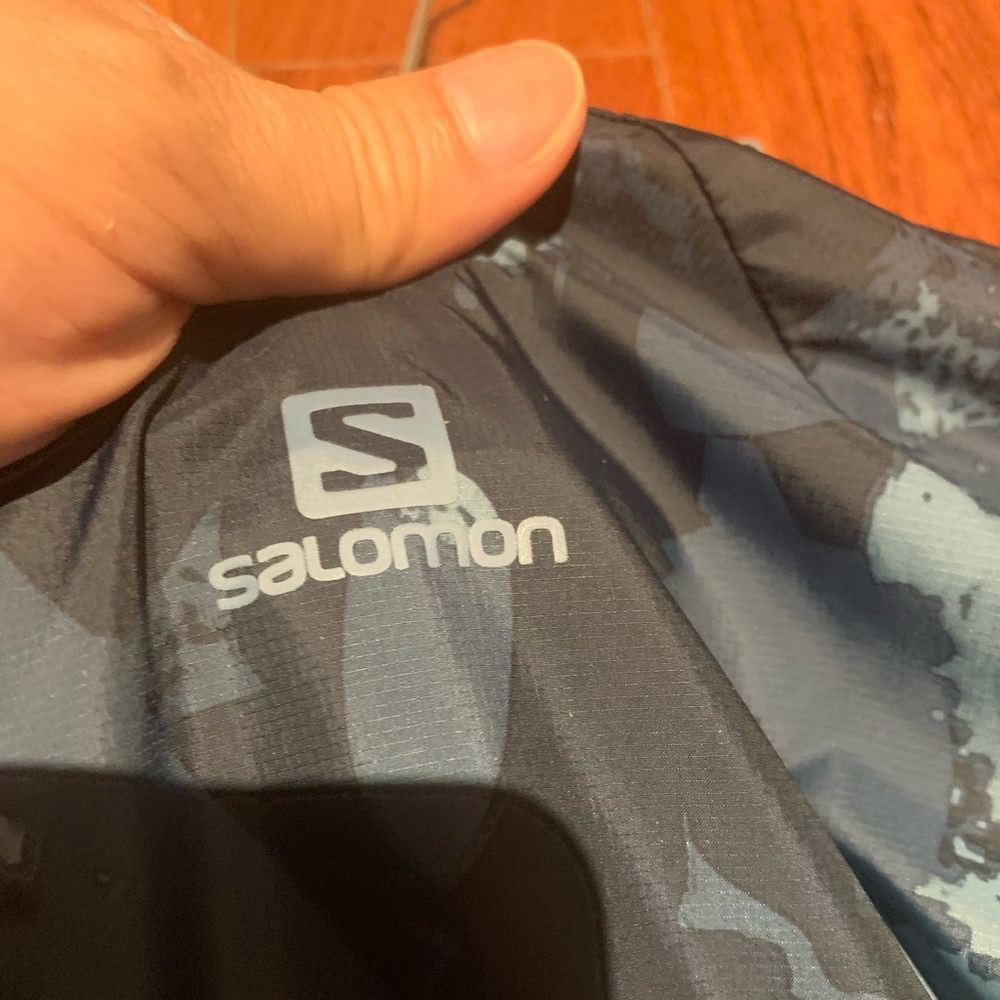 This Salomon Agile Full Zip Long Sleeve Hoodie, Size: M, like new.